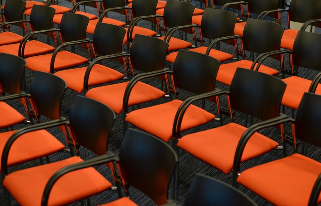 5-product-management-conferences-in-2018-stock-empty-seats