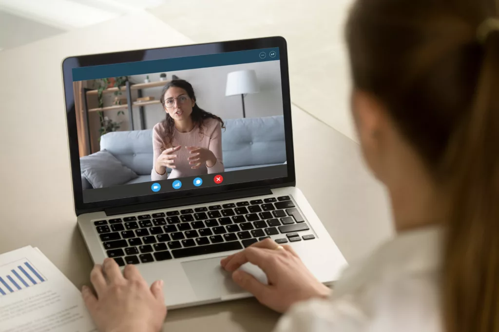 View,Over,Woman,Shoulder,Pc,Screen,Where,Applicant,Answer,On